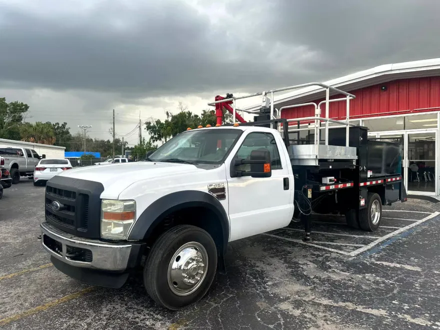 2008 Ford F-450 photo 1