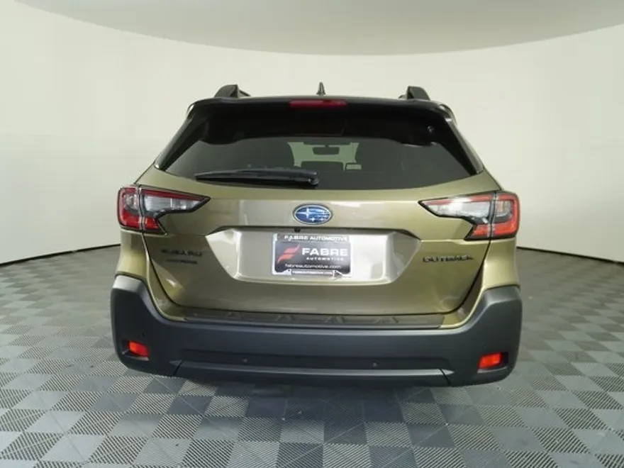 2025 Subaru Outback Onyx Edition photo 1