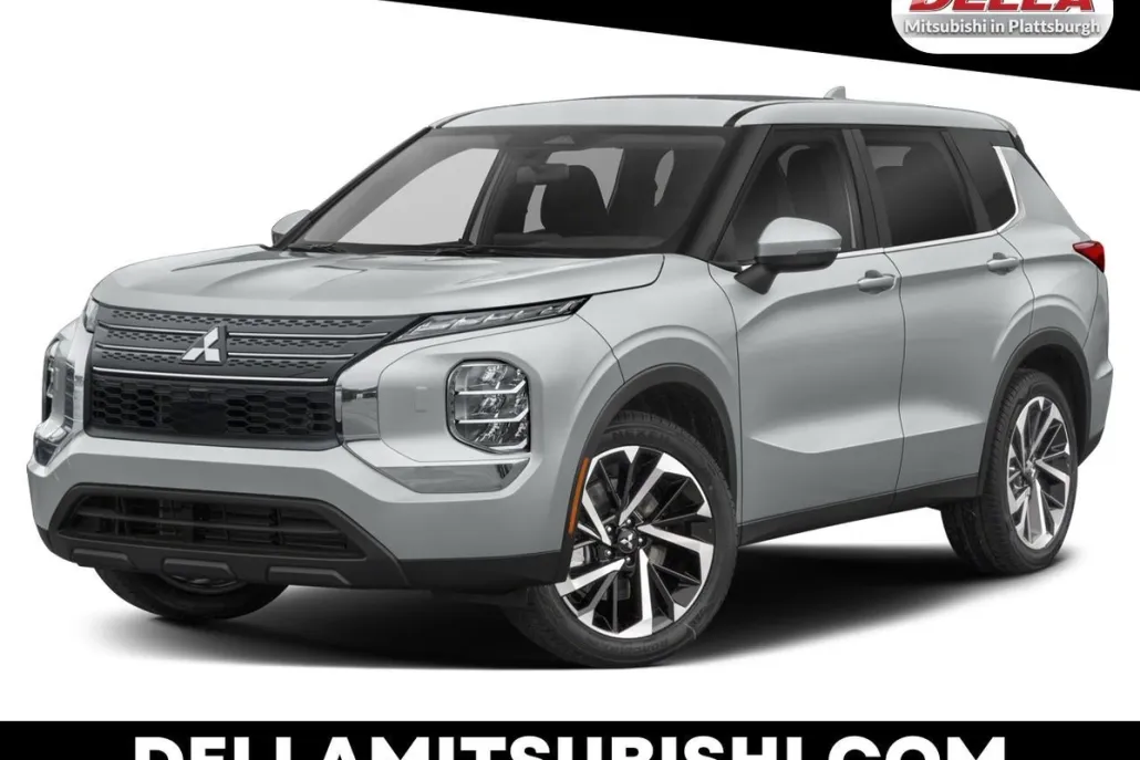2022 Mitsubishi Outlander SE photo 1