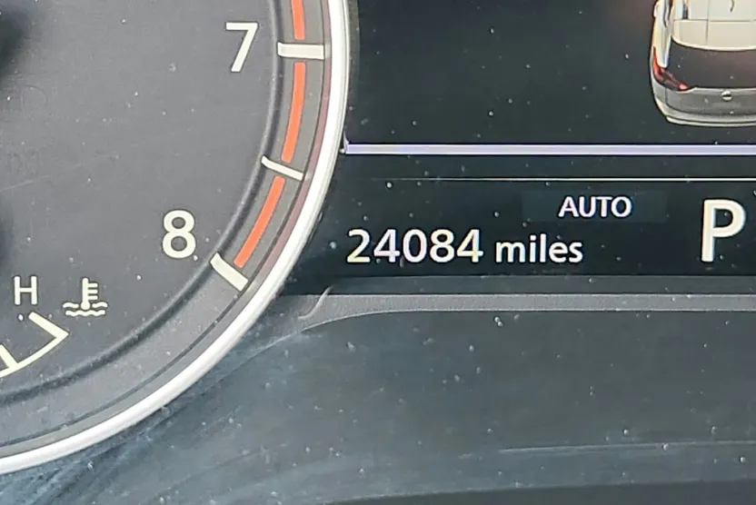 2024 Nissan Rogue SV photo 8