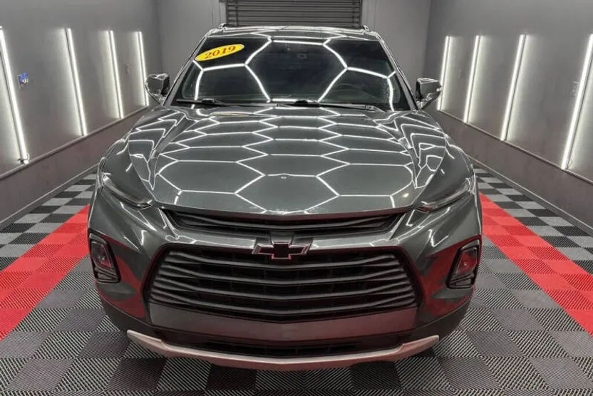 2019 Chevrolet Blazer 2LT photo 1