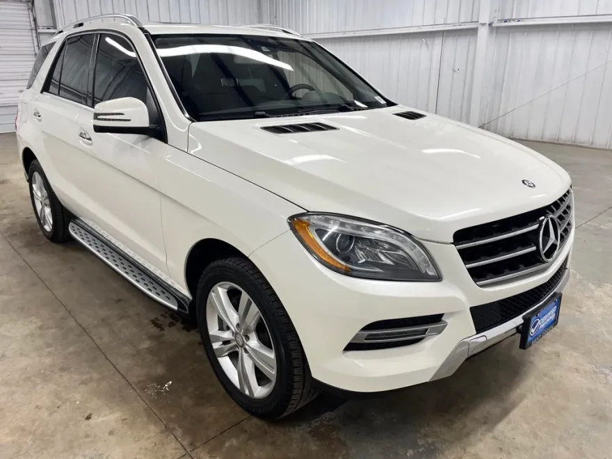2015 Mercedes Benz ML 350 photo 1