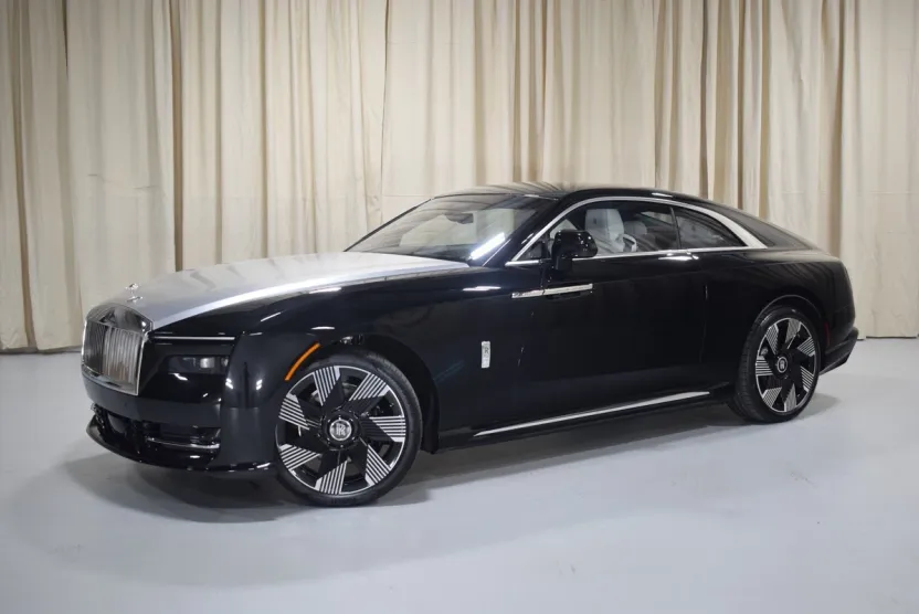 2024 Rolls Royce Spectre photo 1