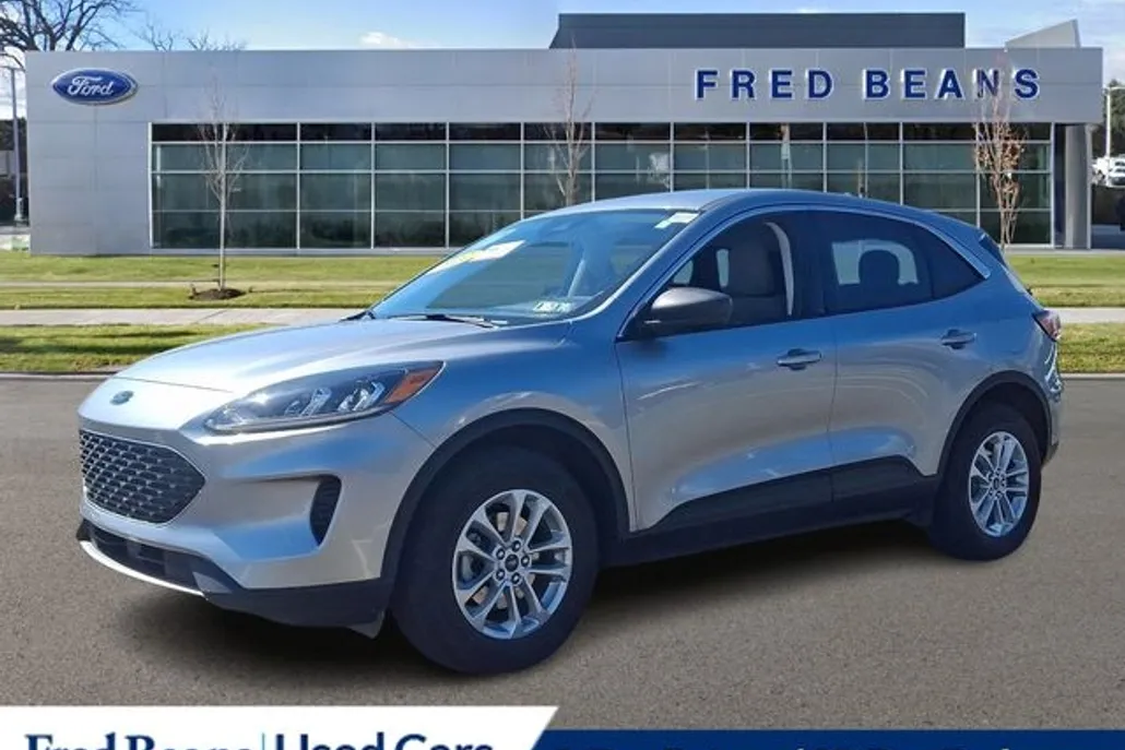 2022 Ford Escape SE photo 1