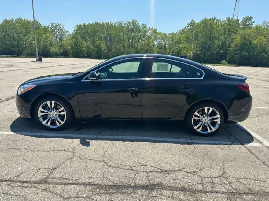 2016 Buick Regal GS photo 1