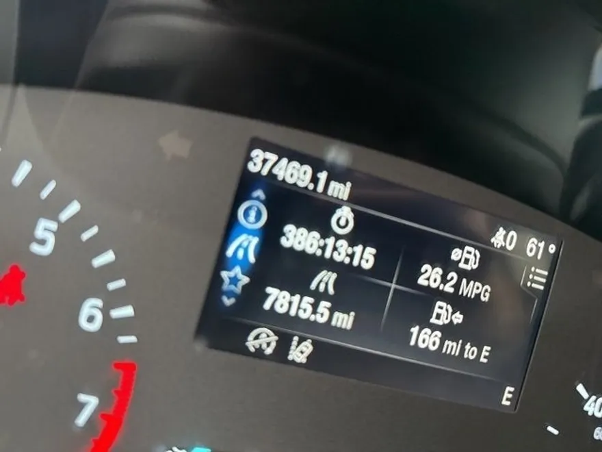 2022 Ford Escape SE photo 1