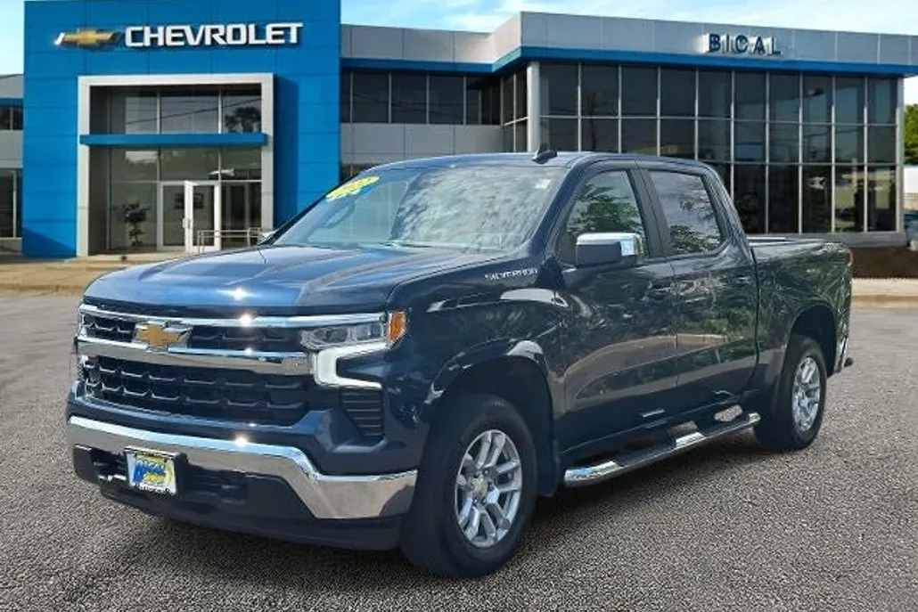 2022 Chevrolet Silverado 1500 LT photo 1