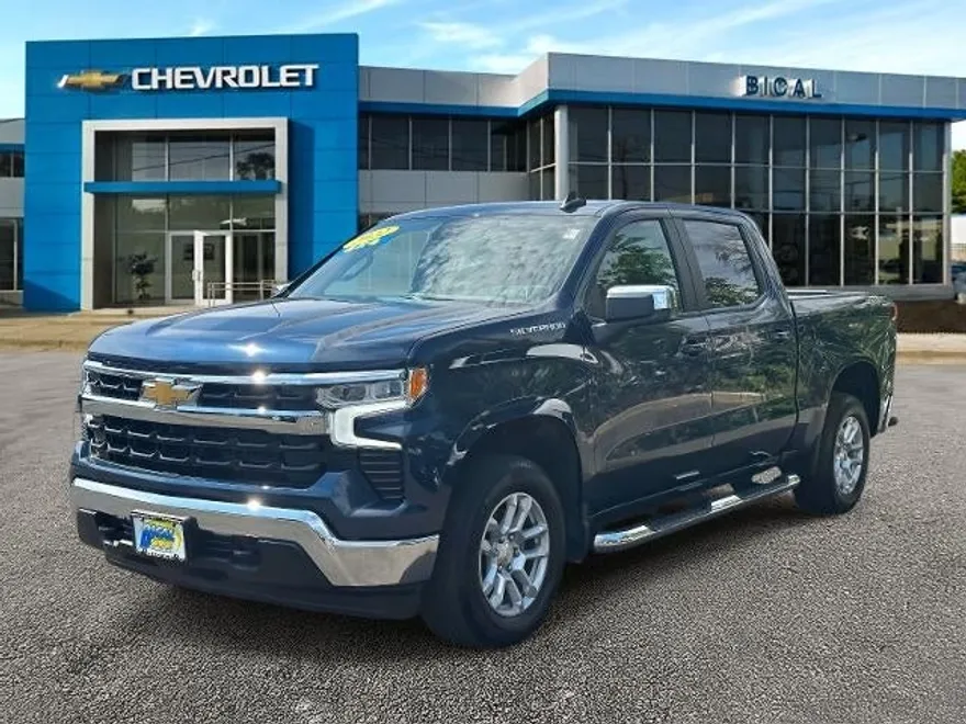 2022 Chevrolet Silverado 1500 LT photo 1