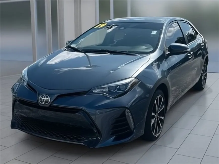 2019 Toyota Corolla L photo 1