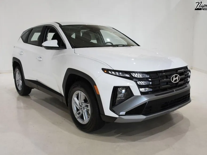2026 Hyundai Tucson SE photo 1