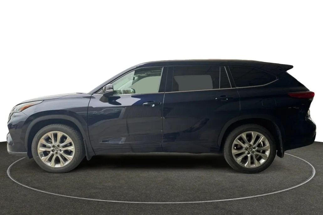2021 Toyota Highlander Limited photo 1