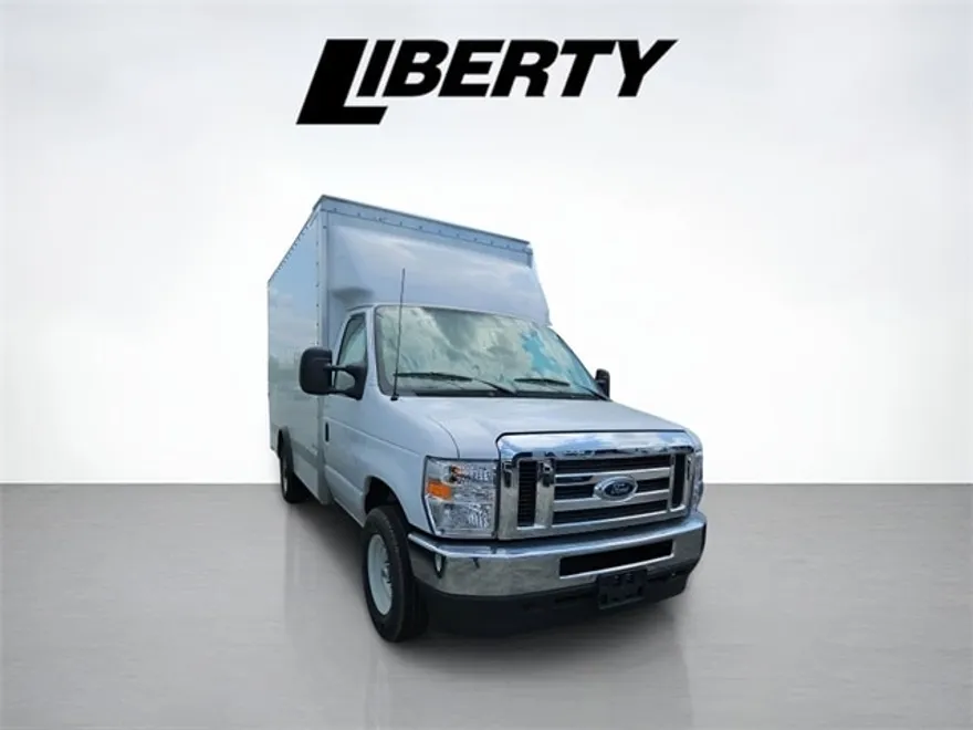 2025 Ford E-350 photo 1