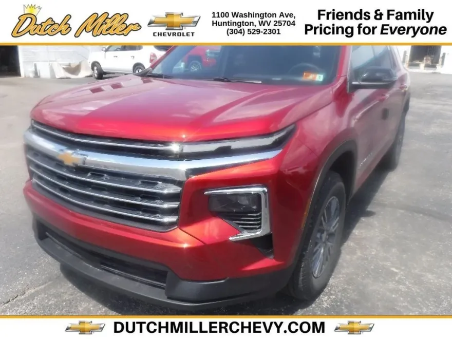 2025 Chevrolet Traverse photo 1