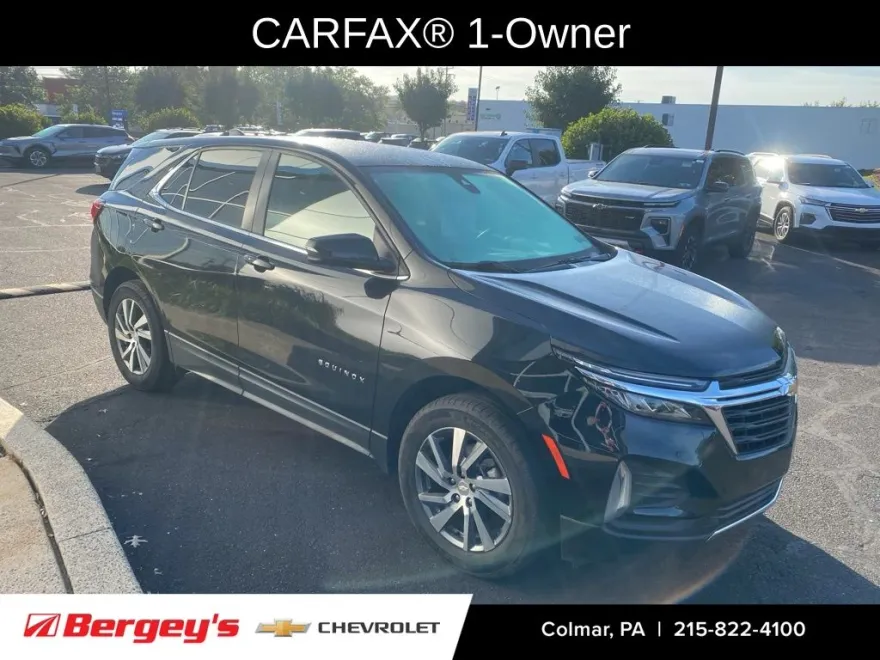 2023 Chevrolet Equinox LT photo 1