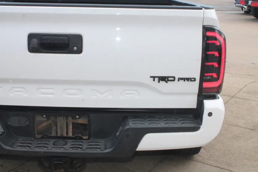 2019 Toyota Tacoma Double Cab photo 1