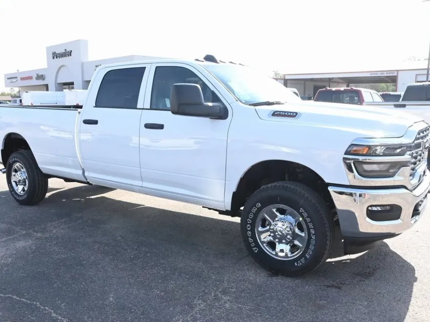 2025 Ram 2500 Tradesman photo 1