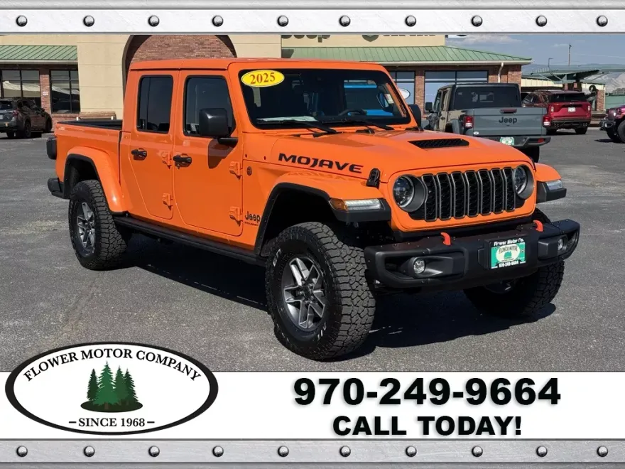 2025 Jeep Gladiator Mojave photo 1