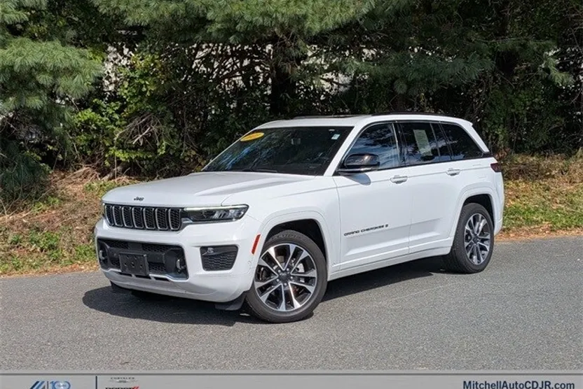 2022 Jeep Grand Cherokee Overland photo 1