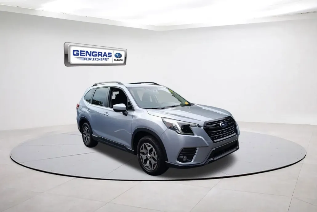 2022 Subaru Forester Premium photo 1