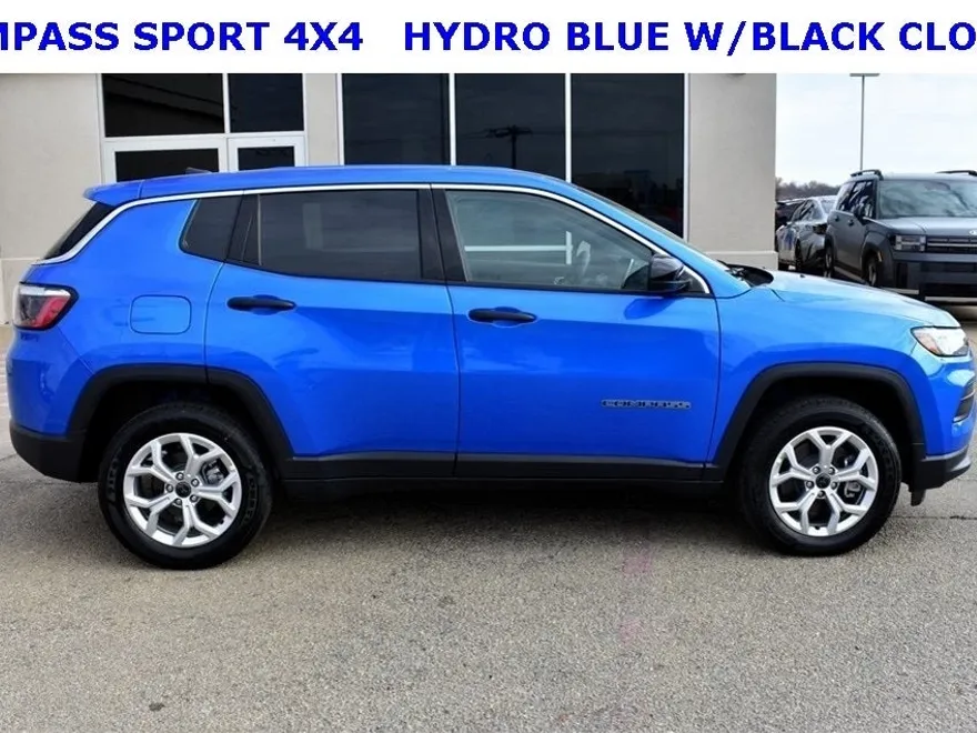 2025 Jeep Compass Sport photo 1