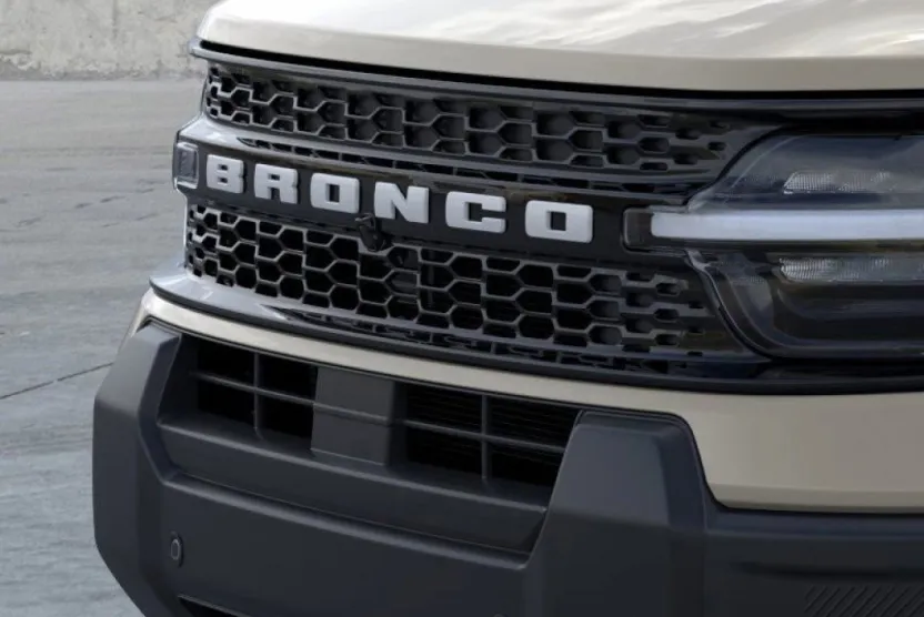 2025 Ford Bronco Sport Outer Banks photo 1