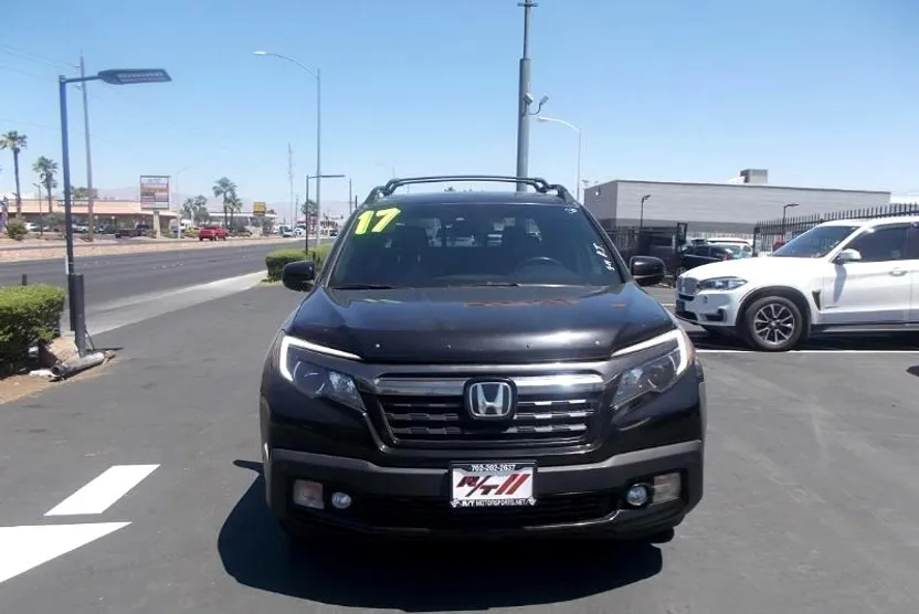 2017 Honda Ridgeline Black Edition photo 1