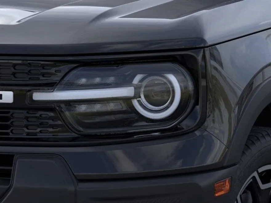 2025 Ford Bronco Sport Outer Banks photo 18