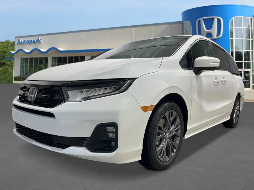 2026 Honda Odyssey Touring photo 1