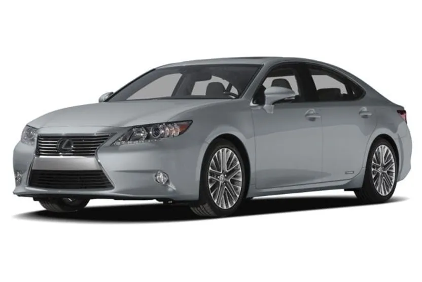 2015 Lexus ES 300h photo 1