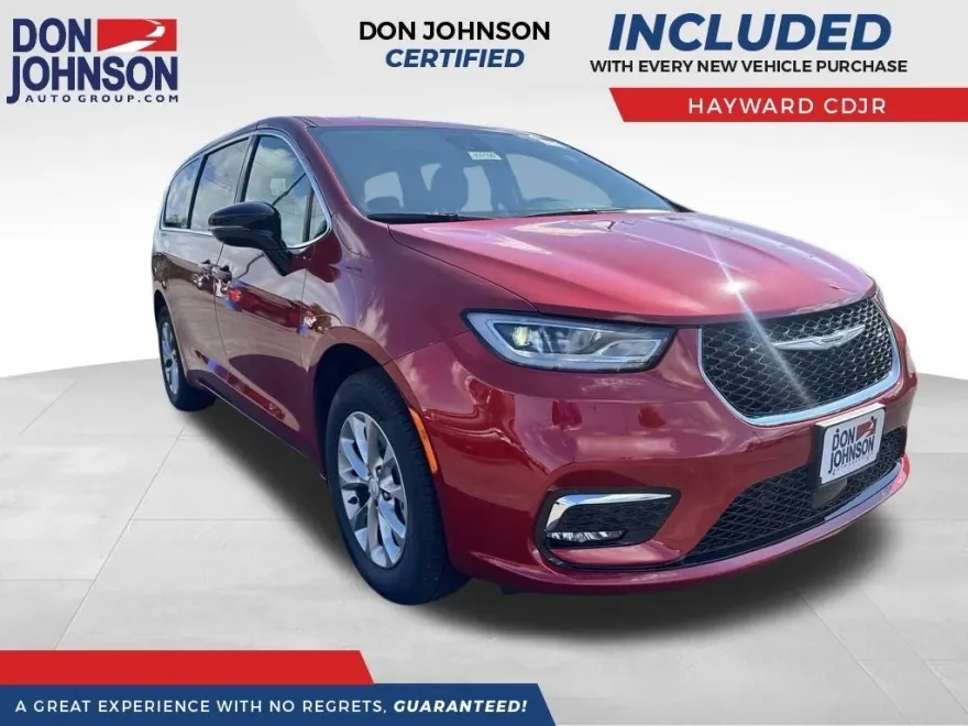 2026 Chrysler Pacifica photo 1