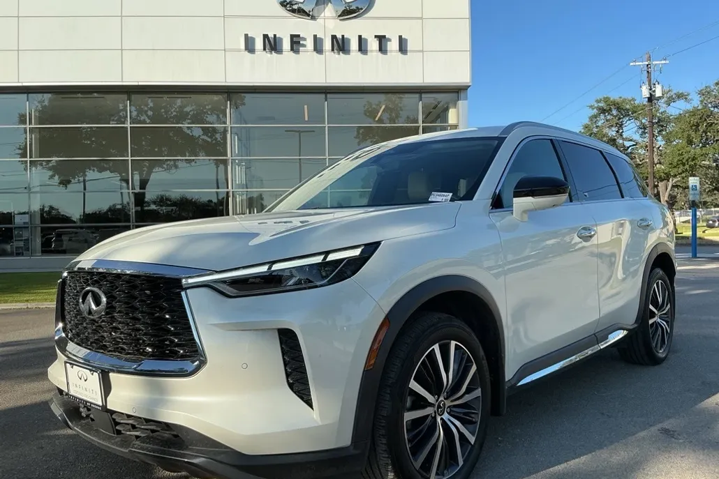 2023 Infiniti QX60 Sensory photo 1