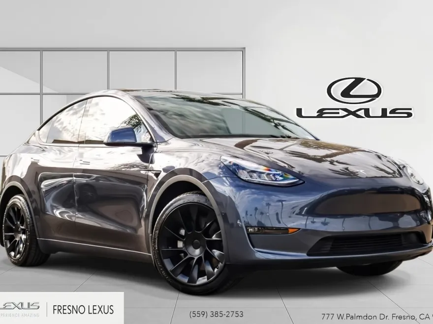 2022 Tesla Model Y Long Range photo 1