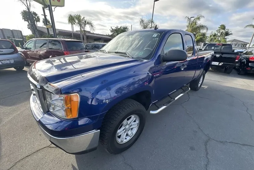 2013 Gmc Sierra 1500 SLE photo 1