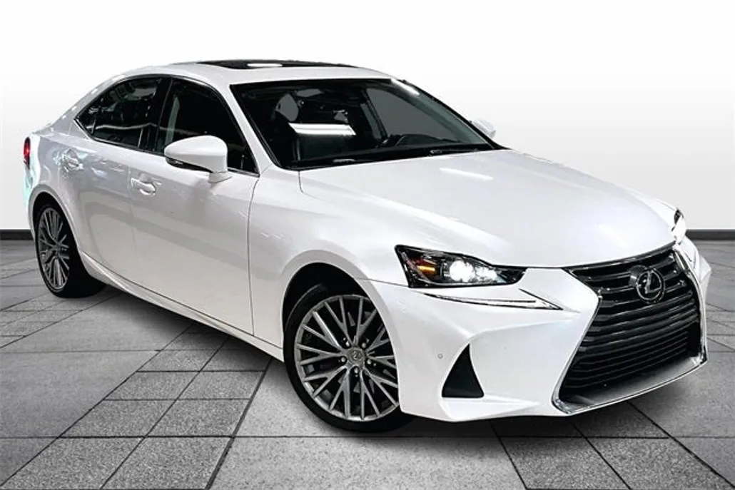 2017 Lexus IS 300 photo 1