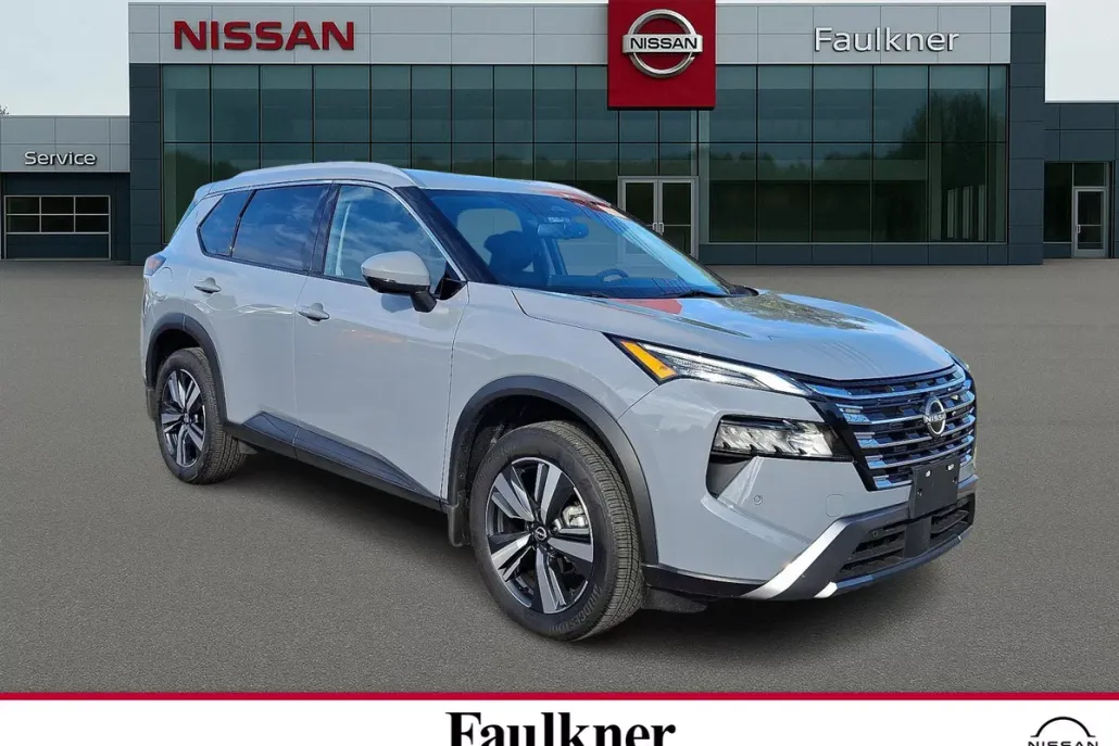 2024 Nissan Rogue SL photo 1