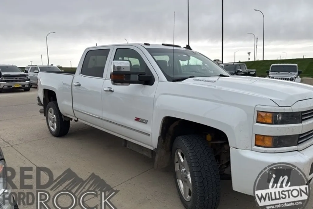 2015 Chevrolet Silverado 2500HD LTZ photo 1