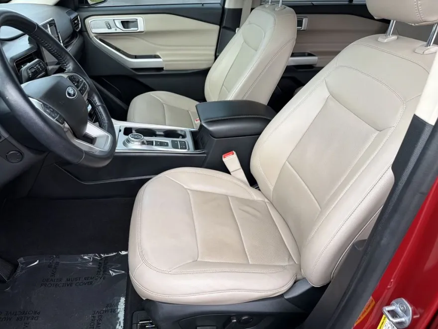 2022 Ford Explorer Limited photo 1