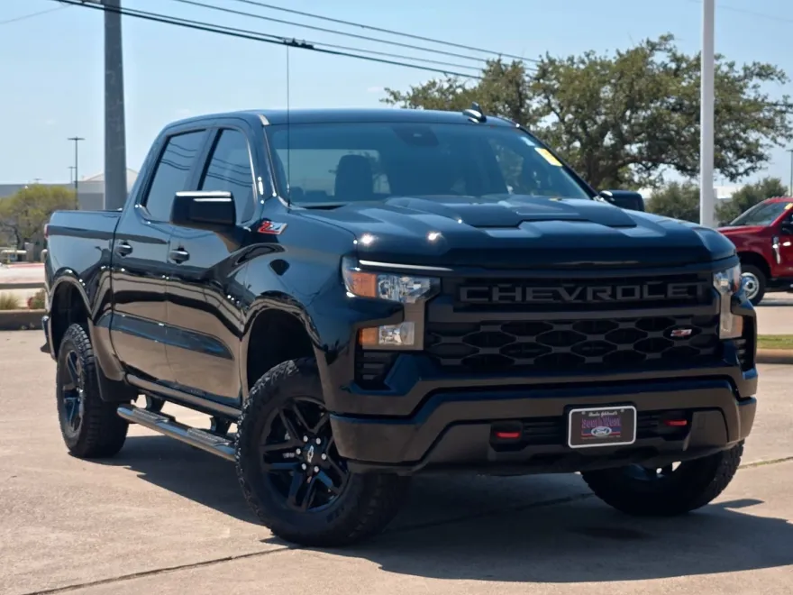 2024 Chevrolet Silverado 1500 Custom Trail Boss photo 1