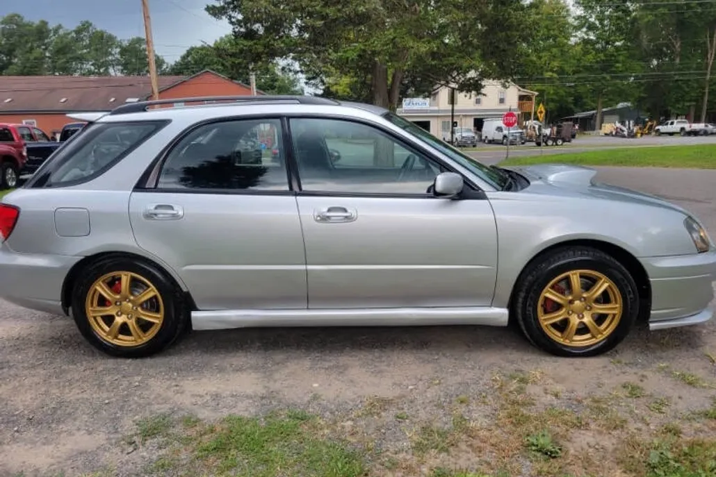 2004 Subaru Impreza WRX photo 1