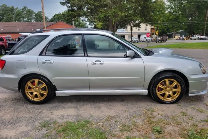 2004 Subaru Impreza WRX photo 1