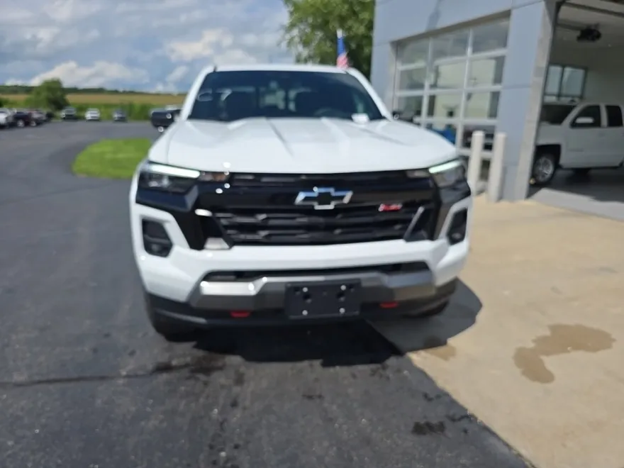 2026 Chevrolet Colorado Z71 photo 1