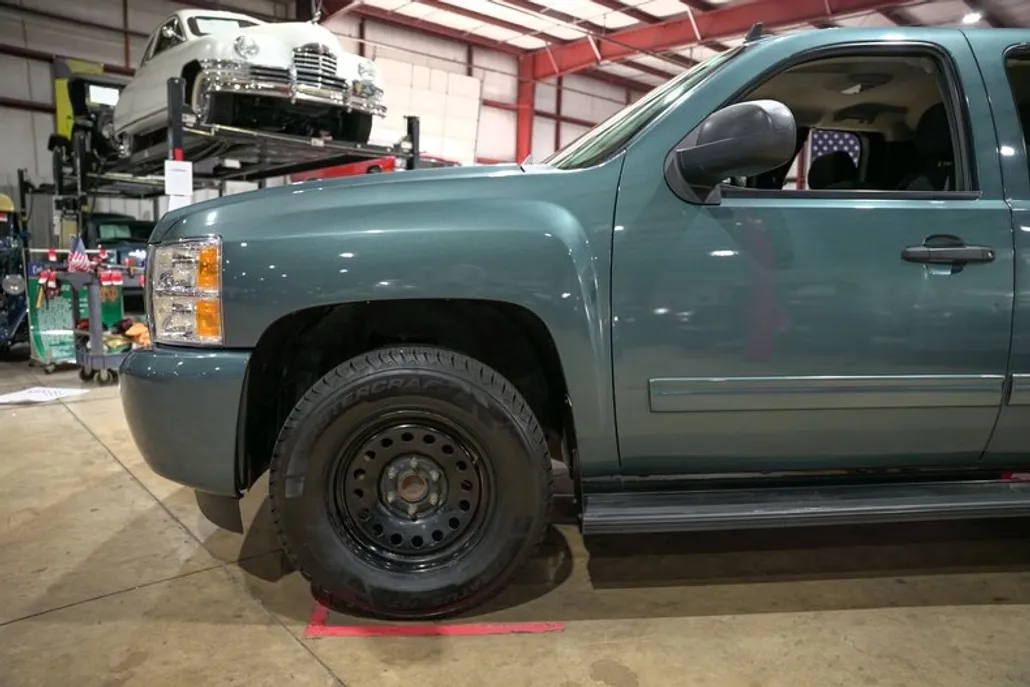 2009 Chevrolet Silverado 1500 LT photo 1