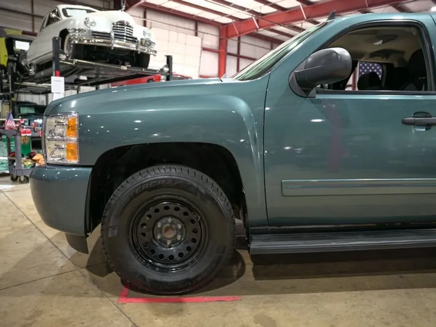 2009 Chevrolet Silverado 1500 LT photo 1
