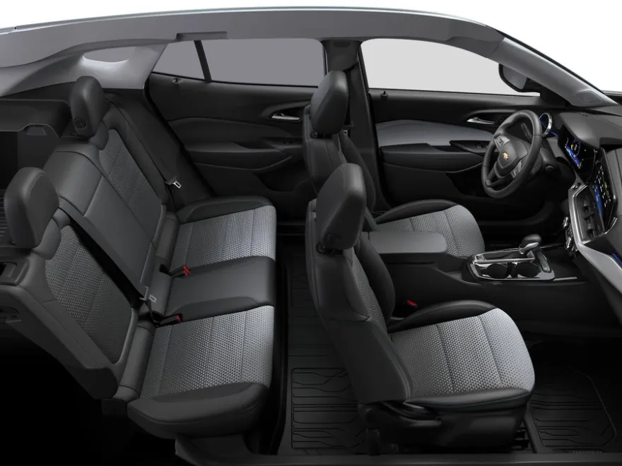 2026 Chevrolet Trax LT photo 1