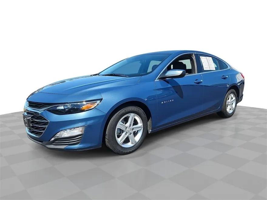 2024 Chevrolet Malibu 1LT photo 1