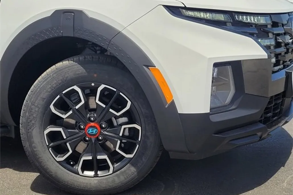 2024 Hyundai Santa Cruz XRT photo 1