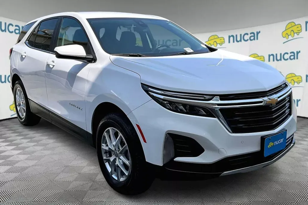 2022 Chevrolet Equinox LT photo 1