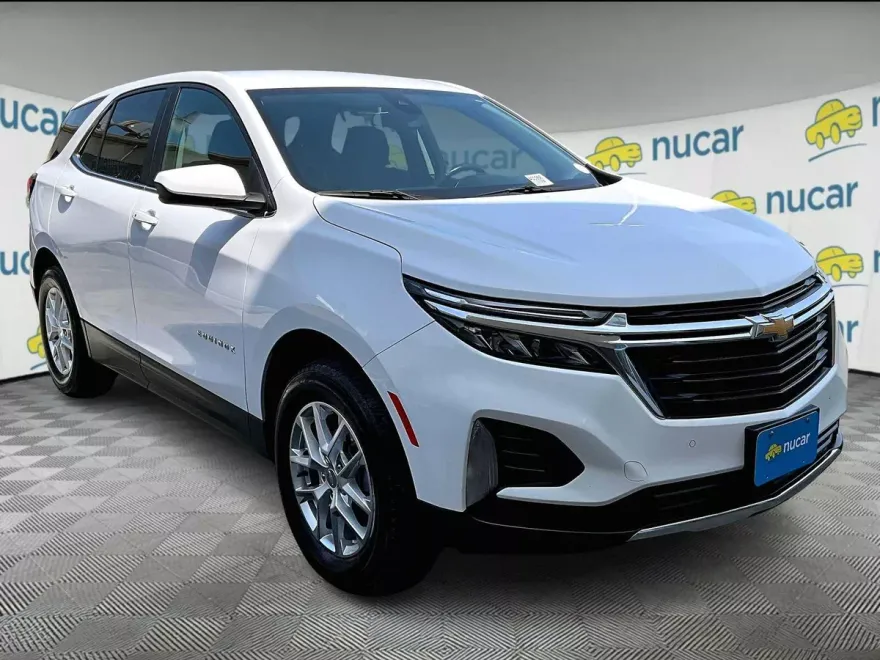 2022 Chevrolet Equinox LT photo 1