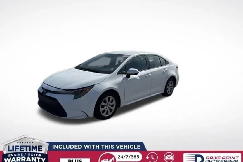 2023 Toyota Corolla LE photo 1