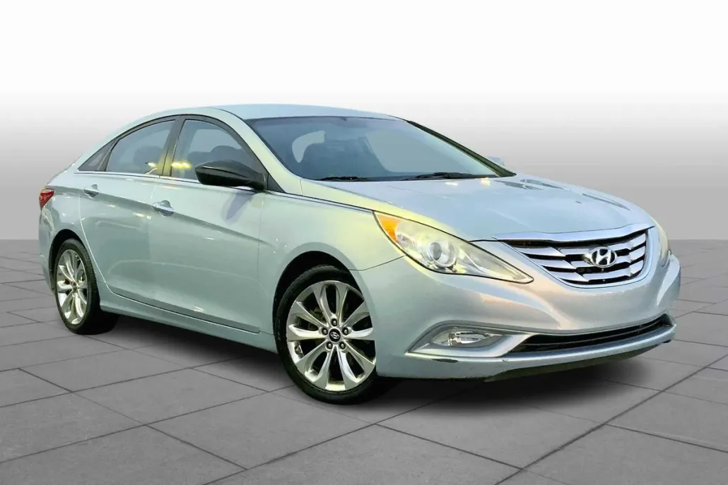 2012 Hyundai Sonata SE photo 1